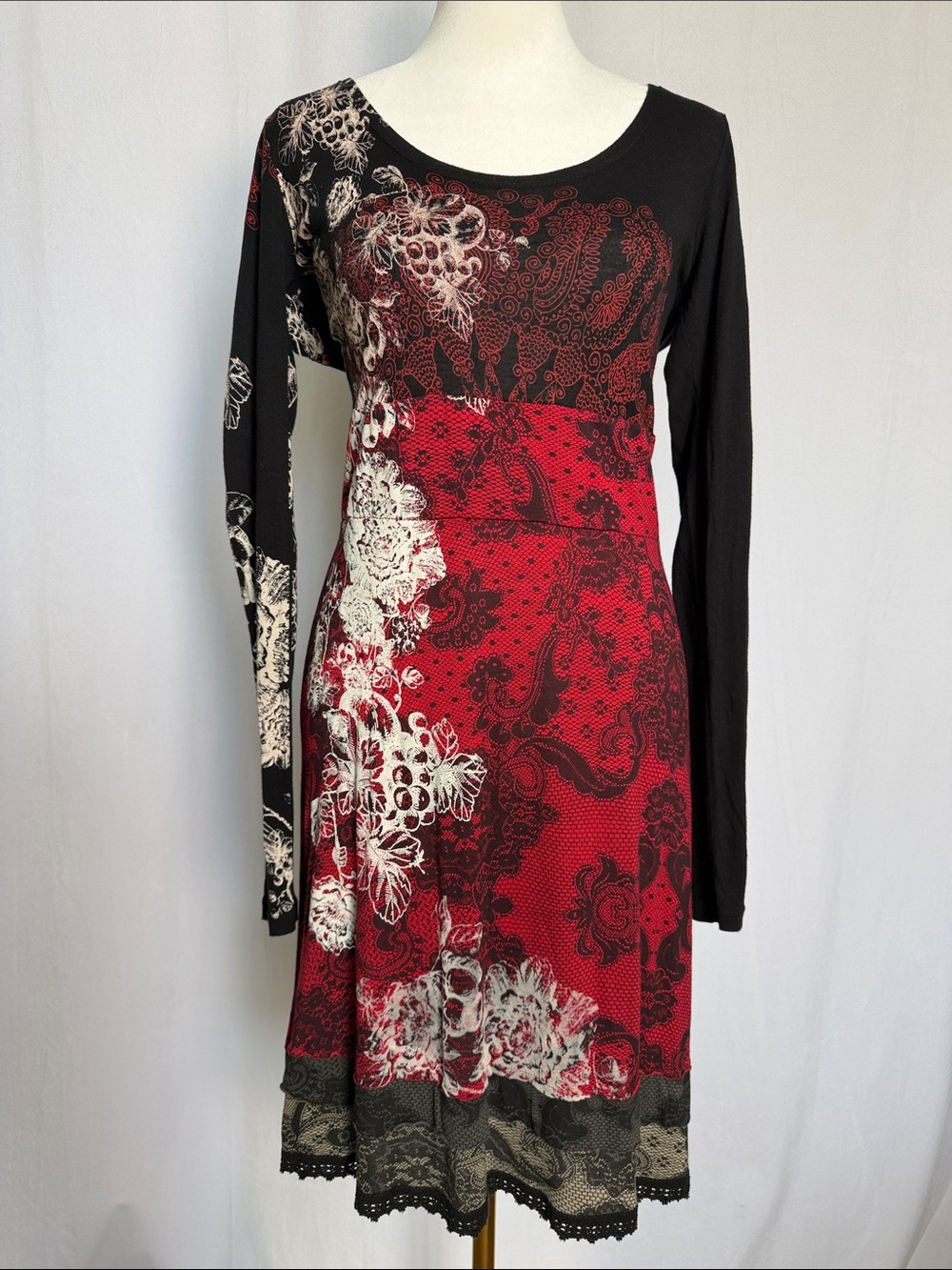 Desigual Lanoria Long Sleeve Midi Dress Size L Black Red Lace Detail Whimsigoth - Picture 2 of 15